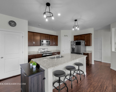 1398 Kessler Drive - Photo Thumbnail 6