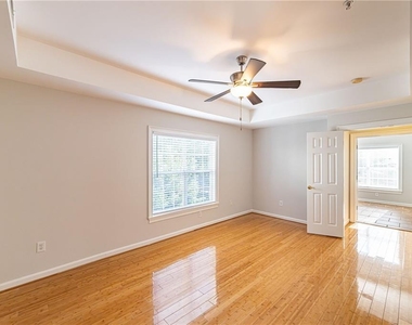 3275 Lenox Road Ne - Photo Thumbnail 30
