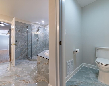 3275 Lenox Road Ne - Photo Thumbnail 38