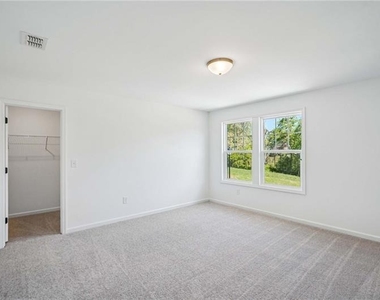 240 Silverleaf Trl - Photo Thumbnail 14