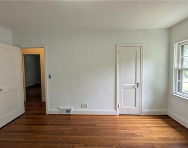 4300 Rickenbacker Way Ne - Photo Thumbnail 17