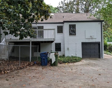 4300 Rickenbacker Way Ne - Photo Thumbnail 7