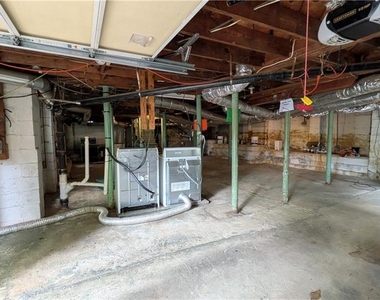 4300 Rickenbacker Way Ne - Photo Thumbnail 27