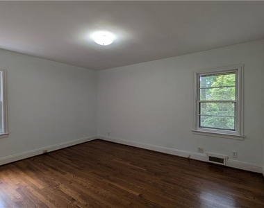 4300 Rickenbacker Way Ne - Photo Thumbnail 16