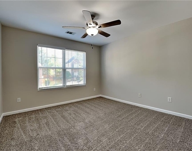 4444 Sequoia Park Trail - Photo Thumbnail 14