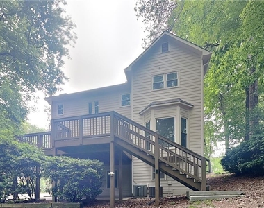 811 Springdale Crossing - Photo Thumbnail 19