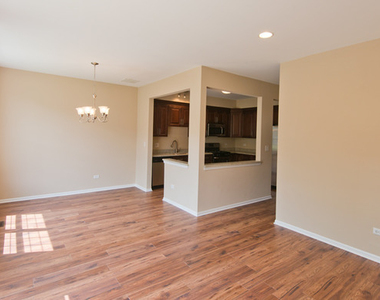 2927 White Thorn Circle - Photo Thumbnail 1