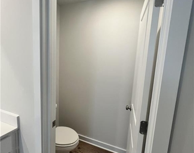 21 Founders Drive - Photo Thumbnail 17