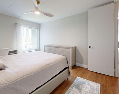 16 E Old Willow Road - Photo Thumbnail 10
