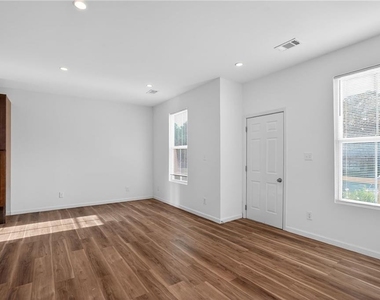 4011 Redan Road - Photo Thumbnail 5