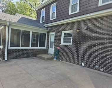 87 W Surrey Lane - Photo Thumbnail 57