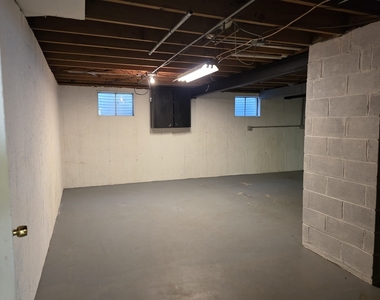 87 W Surrey Lane - Photo Thumbnail 53