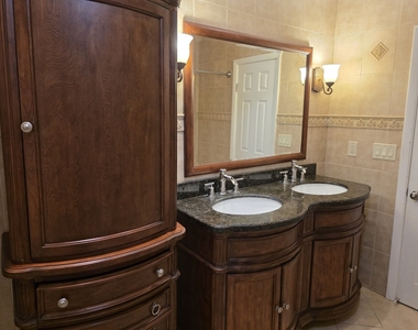 87 W Surrey Lane - Photo Thumbnail 42