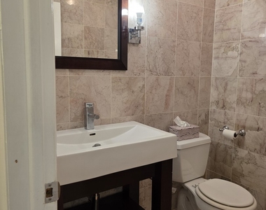 87 W Surrey Lane - Photo Thumbnail 23