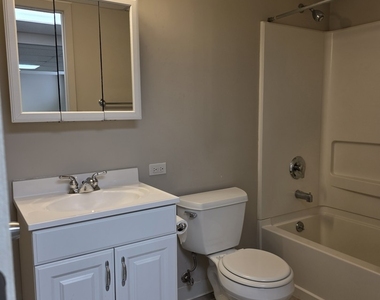 87 W Surrey Lane - Photo Thumbnail 51
