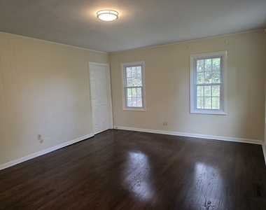 87 W Surrey Lane - Photo Thumbnail 28