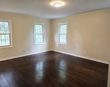 87 W Surrey Lane - Photo Thumbnail 29