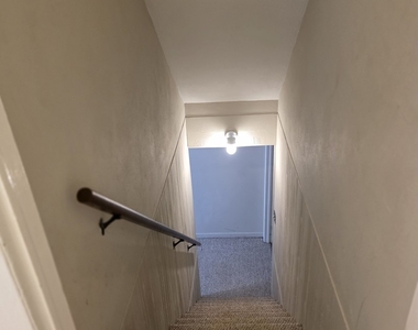 87 W Surrey Lane - Photo Thumbnail 46