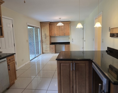 87 W Surrey Lane - Photo Thumbnail 17