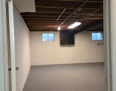 87 W Surrey Lane - Photo Thumbnail 55