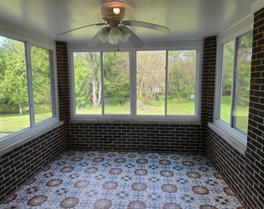 87 W Surrey Lane - Photo Thumbnail 20