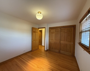 2185 Lee Street - Photo Thumbnail 16