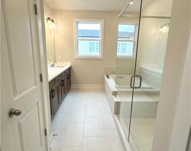 1237 Waldon Crossing - Photo Thumbnail 12