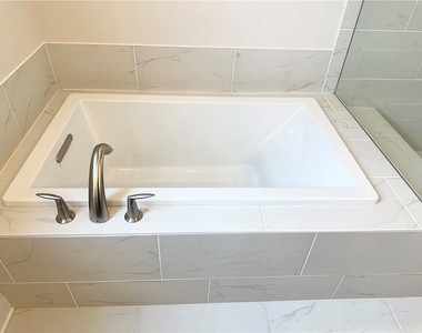 1237 Waldon Crossing - Photo Thumbnail 15