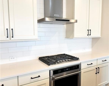 1237 Waldon Crossing - Photo Thumbnail 6