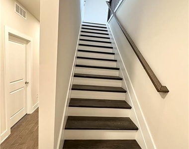 1237 Waldon Crossing - Photo Thumbnail 20