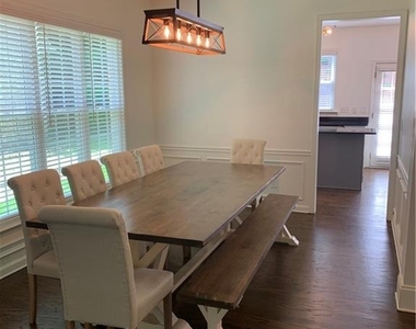 3470 Stoneham Drive - Photo Thumbnail 6