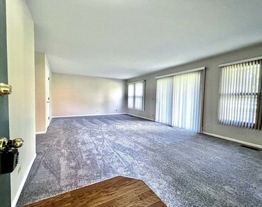 120 Inverness Court - Photo Thumbnail 2
