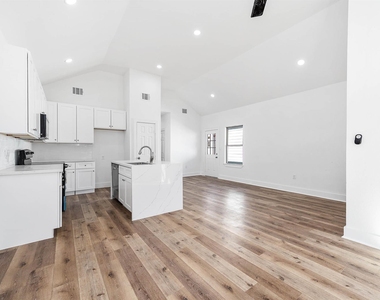 16982 W Hammon - Photo Thumbnail 2