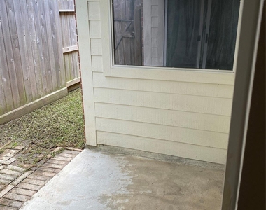 22531 Goss Spring Court - Photo Thumbnail 20