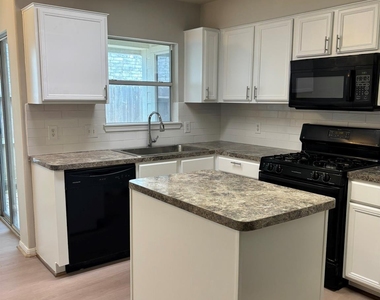 22531 Goss Spring Court - Photo Thumbnail 6