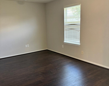 22531 Goss Spring Court - Photo Thumbnail 11