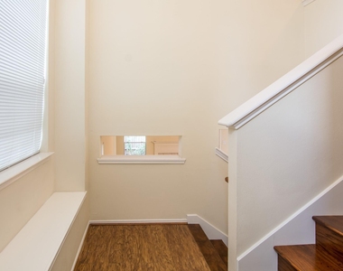 127 Villa Oaks - Photo Thumbnail 6