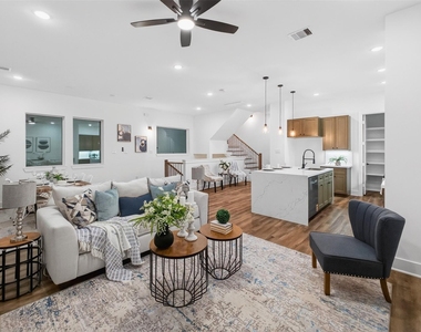 3003 Delano Street - Photo Thumbnail 18