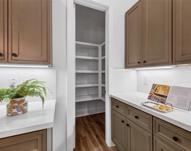 3003 Delano Street - Photo Thumbnail 28