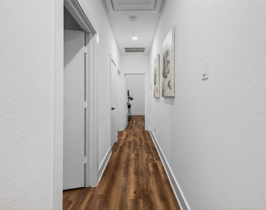 3003 Delano Street - Photo Thumbnail 37