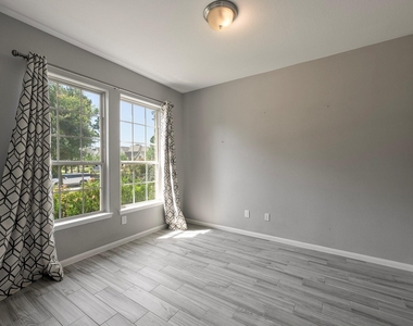 23807 Brenta Valley Drive - Photo Thumbnail 4