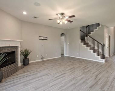 23807 Brenta Valley Drive - Photo Thumbnail 6