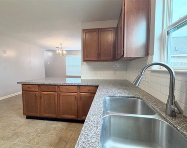 6415 Mountain Pines Lane - Photo Thumbnail 7