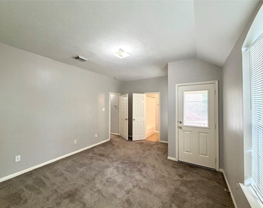 6415 Mountain Pines Lane - Photo Thumbnail 19