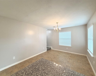 6415 Mountain Pines Lane - Photo Thumbnail 11