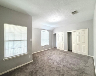 6415 Mountain Pines Lane - Photo Thumbnail 16