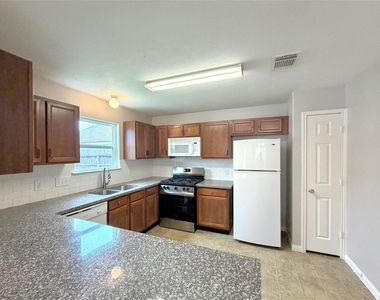 6415 Mountain Pines Lane - Photo Thumbnail 6
