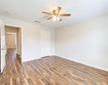 24615 Lakecrest Bend Drive - Photo Thumbnail 33