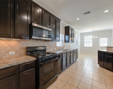 24615 Lakecrest Bend Drive - Photo Thumbnail 8