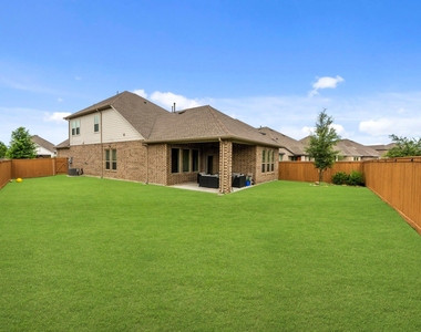 20914 Blooming Shrubs Court - Photo Thumbnail 13
